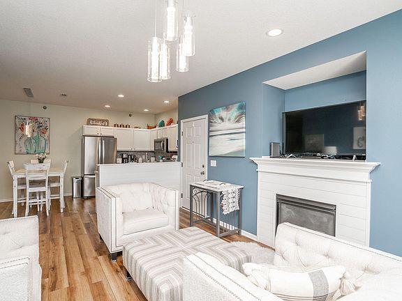 5th image of 1606 NW Prairie Lakes Dr APT 4