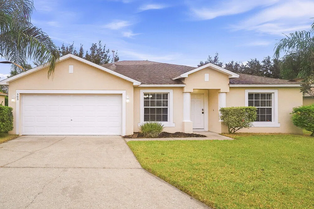 3 bed, 2.0 bath, 1645 sqft, $1,910 — Photo 1