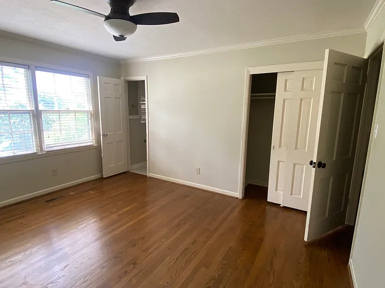 1414 E Olive Dr SE — Photo 13