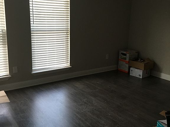 2nd image of 4714 Kelso Ln