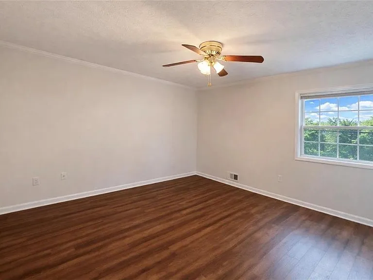 4960 Cold Springs Dr NW — Photo 12