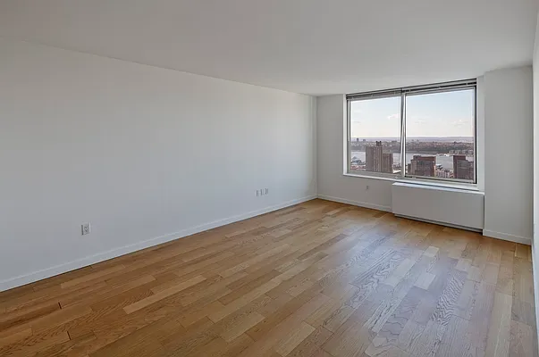 Rented by The Moinian Group | media 4