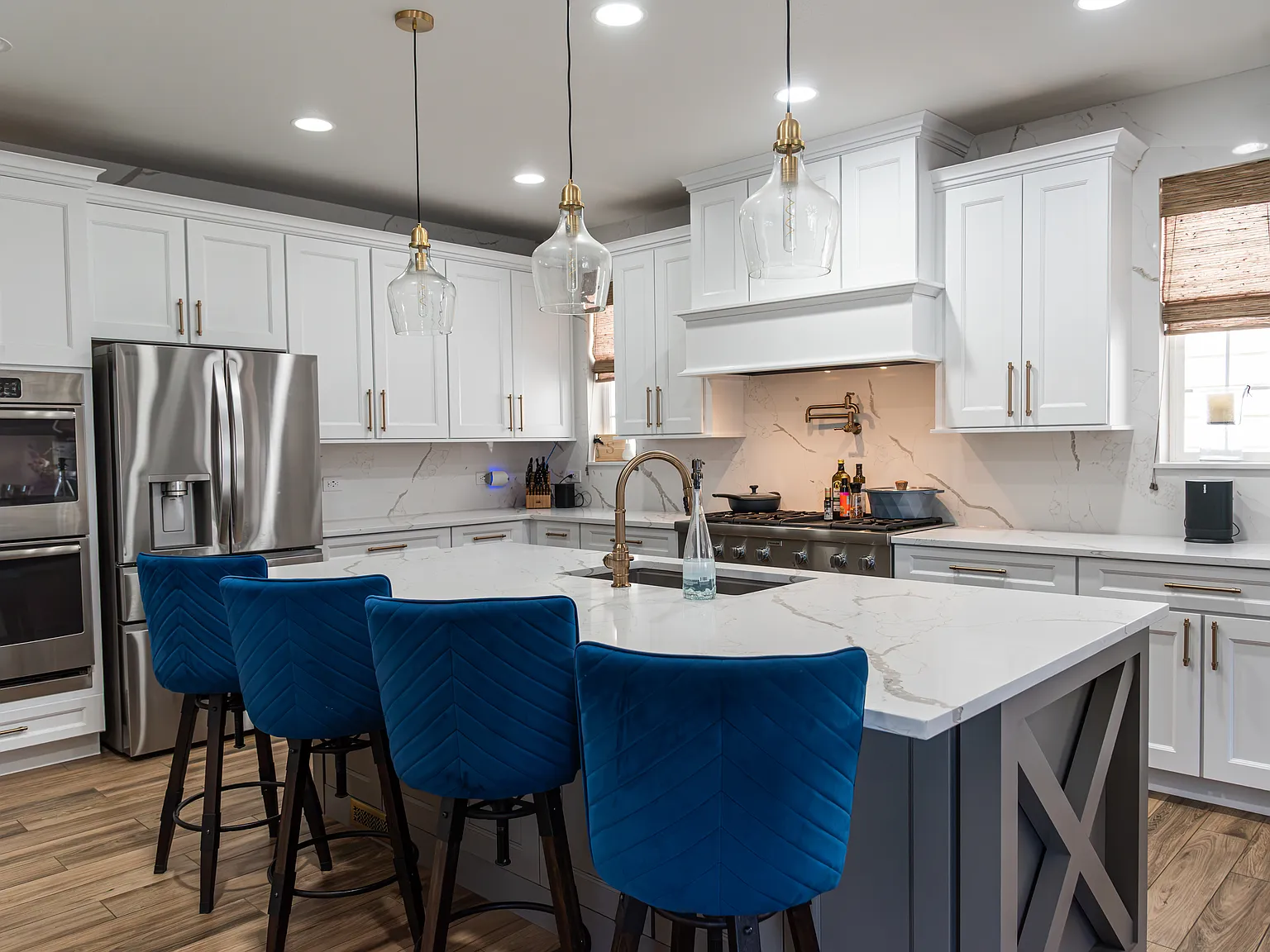 5 bed, 4009 sqft, $4,840 — Photo 3