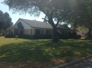 1010 N College Ave, N College St, TX 76691