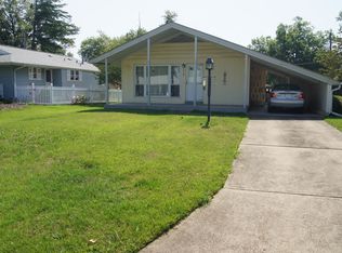 710 Montego Dr, Saint Louis, MO