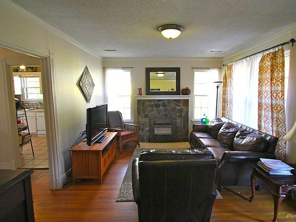 304 Dennison - 03
