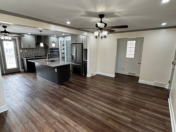 4th image of 1524 Creedmoor Ave