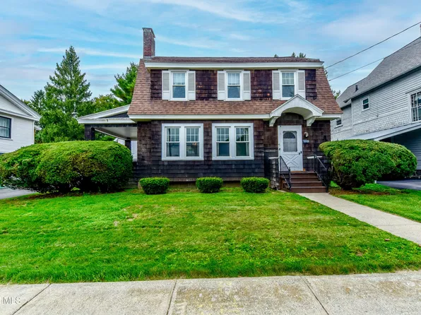 41 E 8th Avenue, Gloversville, NY 12078