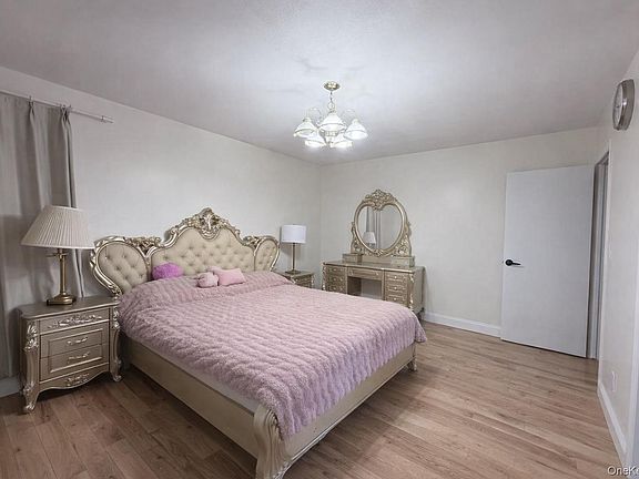 5th image of 126 Radcliffe Road