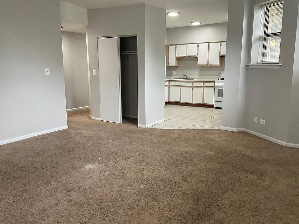1st image of 6219 S University Ave #204