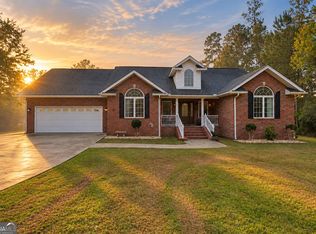 296 Magnolia Rd, Midway, GA 31320