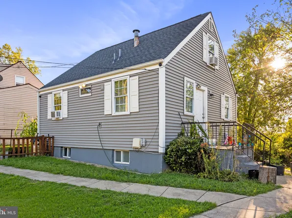 5818 63rd Ave, Riverdale, MD 20737