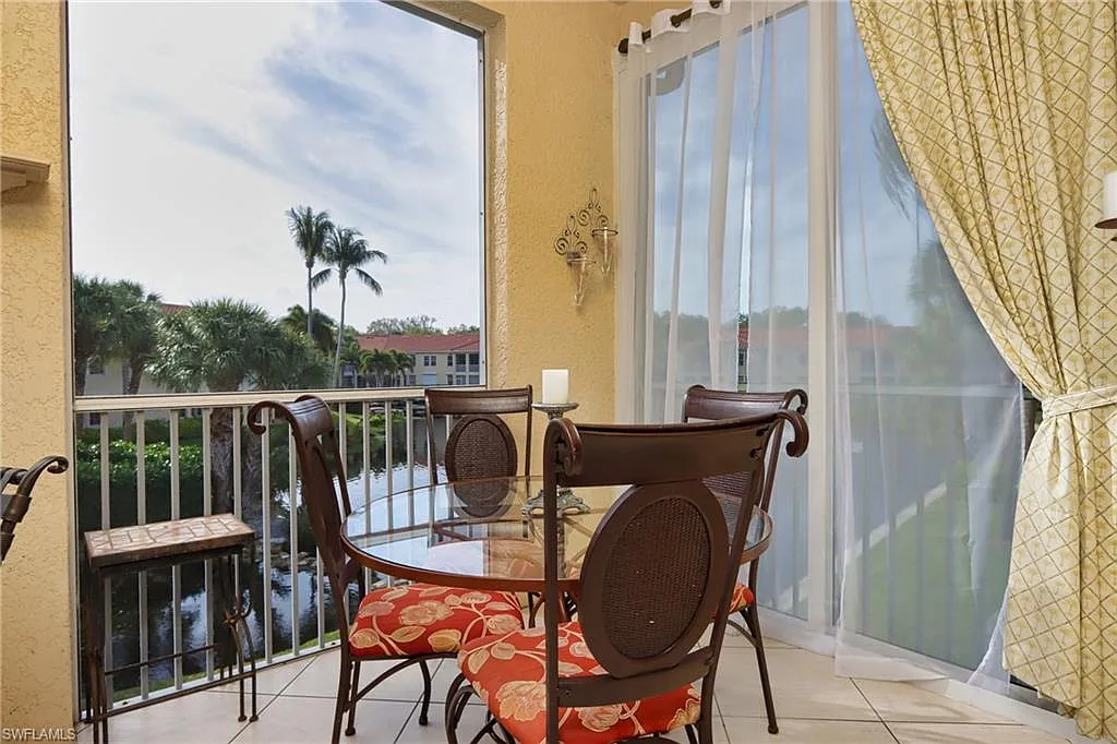 3 bed, 2.0 bath, 1928 sqft, $10,000 — Photo 2