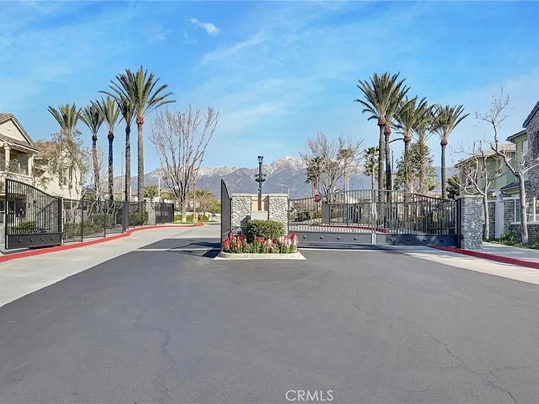 12240 Chantrelle Dr — Photo 47