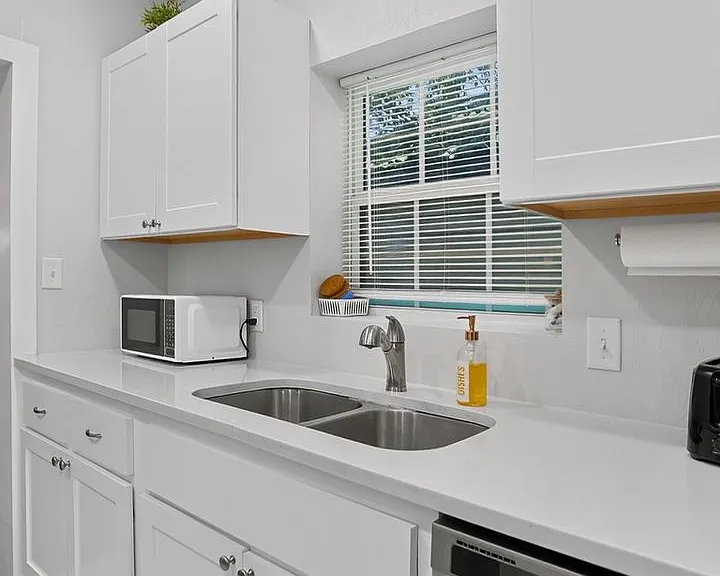 1412 N Virginia Ave — Photo 18