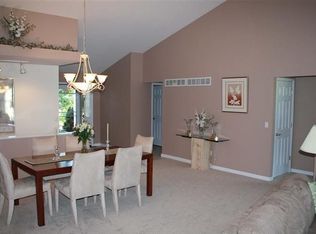 16649 Equestrian Ln, Chesterfield, MO 63005