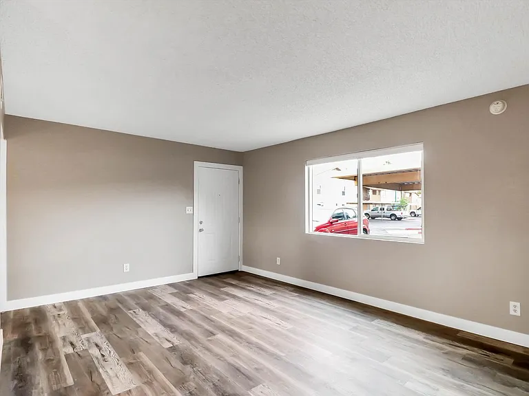 260 W 8th Ave #123 — Photo 38