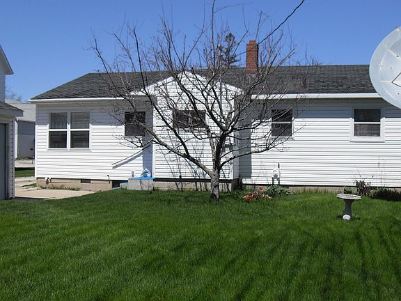 2nd image of 645 Garden Ave