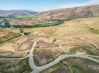 14 Margarets Way, Horseshoe Bend, ID 83629