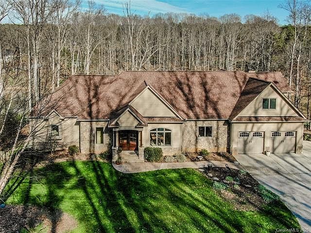 1st image of 100 Wickford Ln