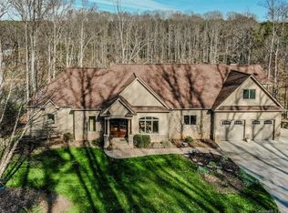 100 Wickford Ln, Mooresville, NC 28117