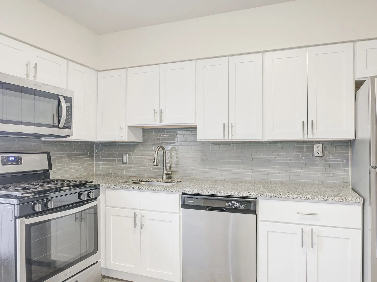 Willowbrook Apartment Homes — Photo 1
