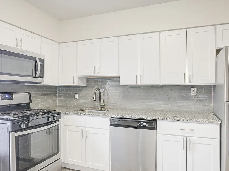 Willowbrook Apartment Homes — Photo 1