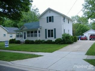 518 S Sheldon St, Charlotte, MI 48813