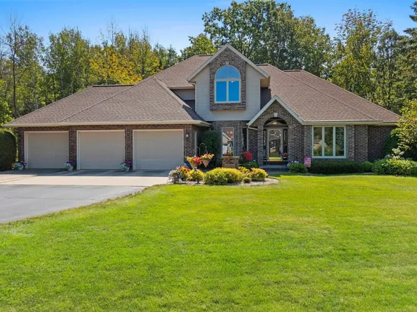 1631 Ravine Dr, Green Bay, WI 54313