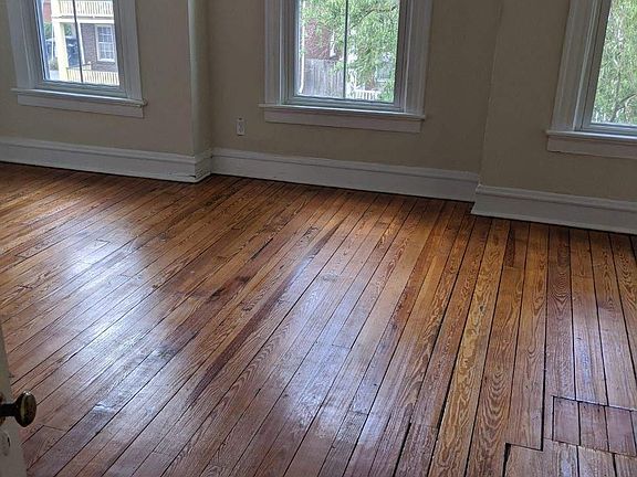 5th image of 6 S Robinson St Floor 2