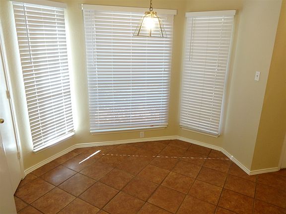 5th image of 1912 Walden Pl