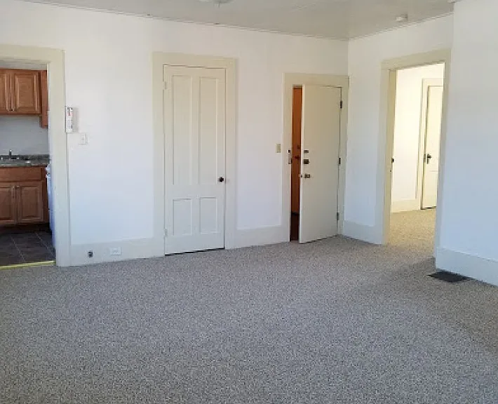 34 Spring St #8 — Photo 4