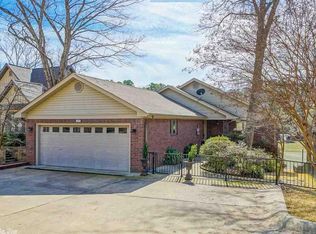 210 Edgewater Cir, Hot Springs, AR 71913