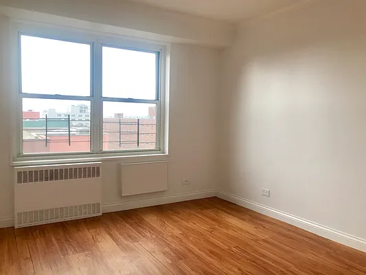 Rented by Batra Group Inc | media 29