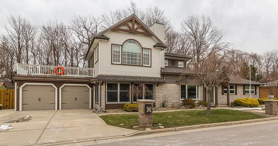 1st image of 43 Parkway Dr