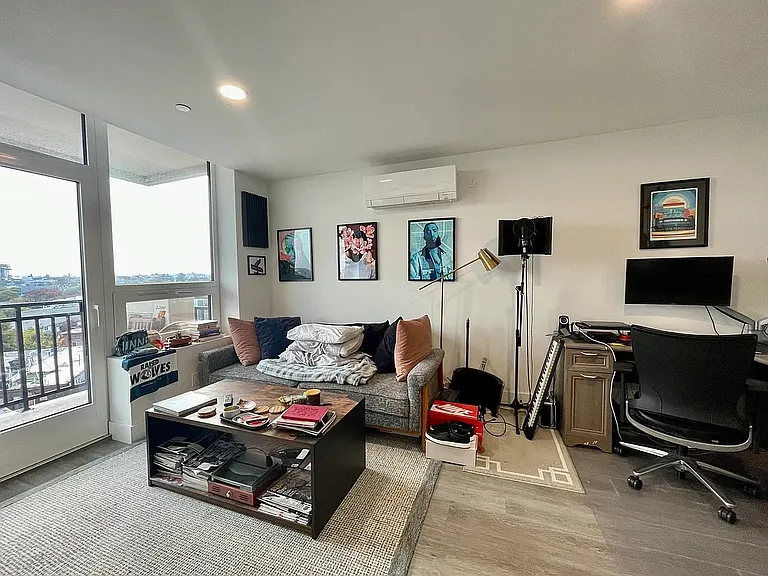 1399 Myrtle Ave #6D — Photo 2