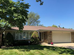 532 Bell Dr, Des Plaines, IL 60016