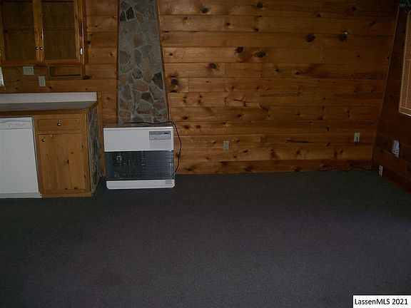 3rd image of 687-788 Ivy Way