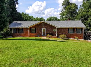 175 N Barons Rd, Clemmons, NC 27012