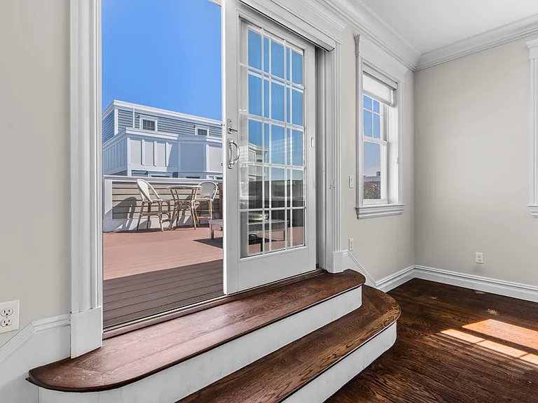 161 Tudor St #4 — Photo 28
