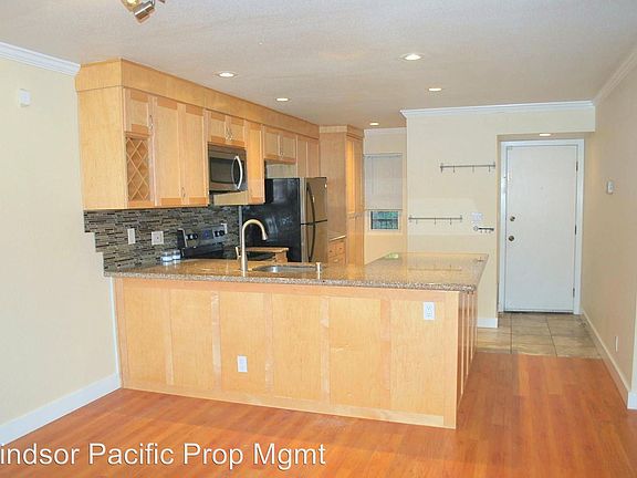 4th image of 1600 Carmel Dr APT 24