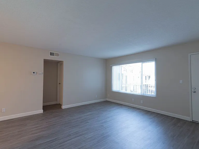 MAGNOLIA WEST APARTMENTS- RIVERSIDE, CA — Photo 105