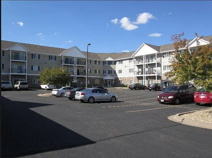 Eagle Pointe — Photo 4