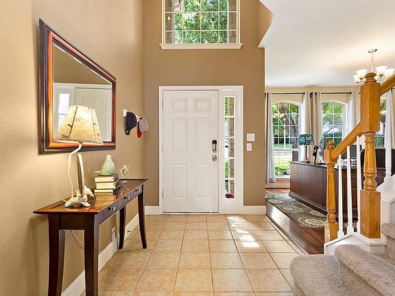 5th image of 2807 Corabella Pl
