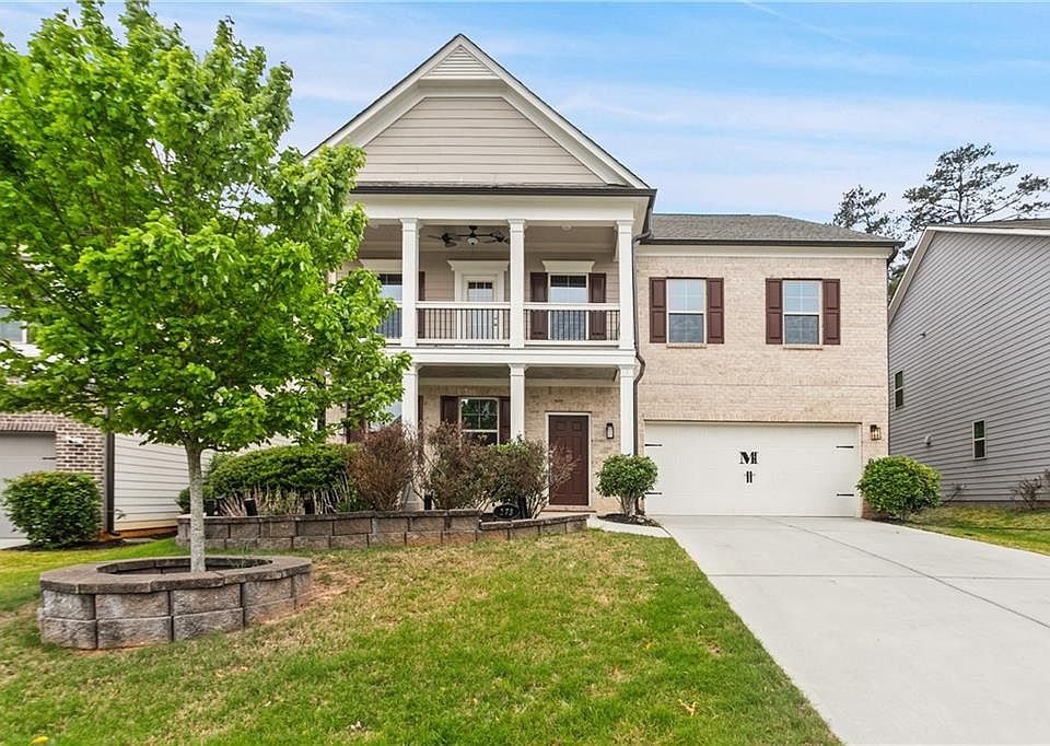 1st image of 173 Pebble Pond Dr