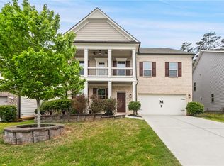 173 Pebble Pond Dr, Lilburn, GA 30047