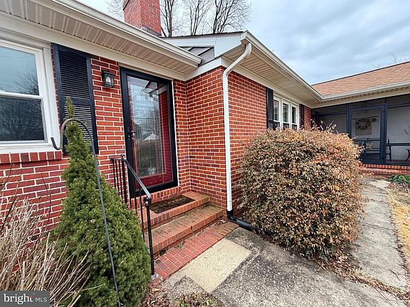 3rd image of 708 Church Hill Rd