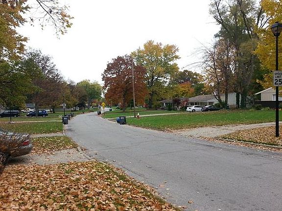 2nd image of 3604 Queenswood Blvd