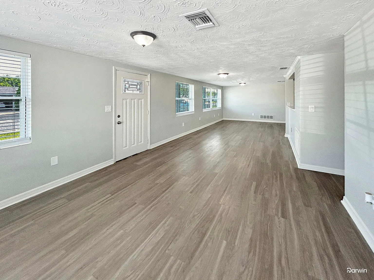 3 bed, 2.0 bath, 1368 sqft, $1,780 — Photo 4