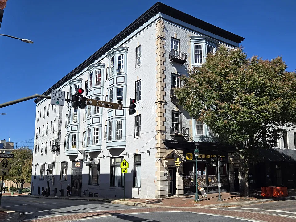 57 S Potomac St #102